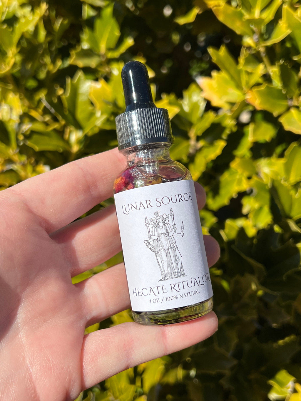 Hecate Ritual Oil | Witchcraft Pagan Herbal Intention Triple Moon Goddess Temptress Spell Altar Body Perfume Devotee Invocation Offering