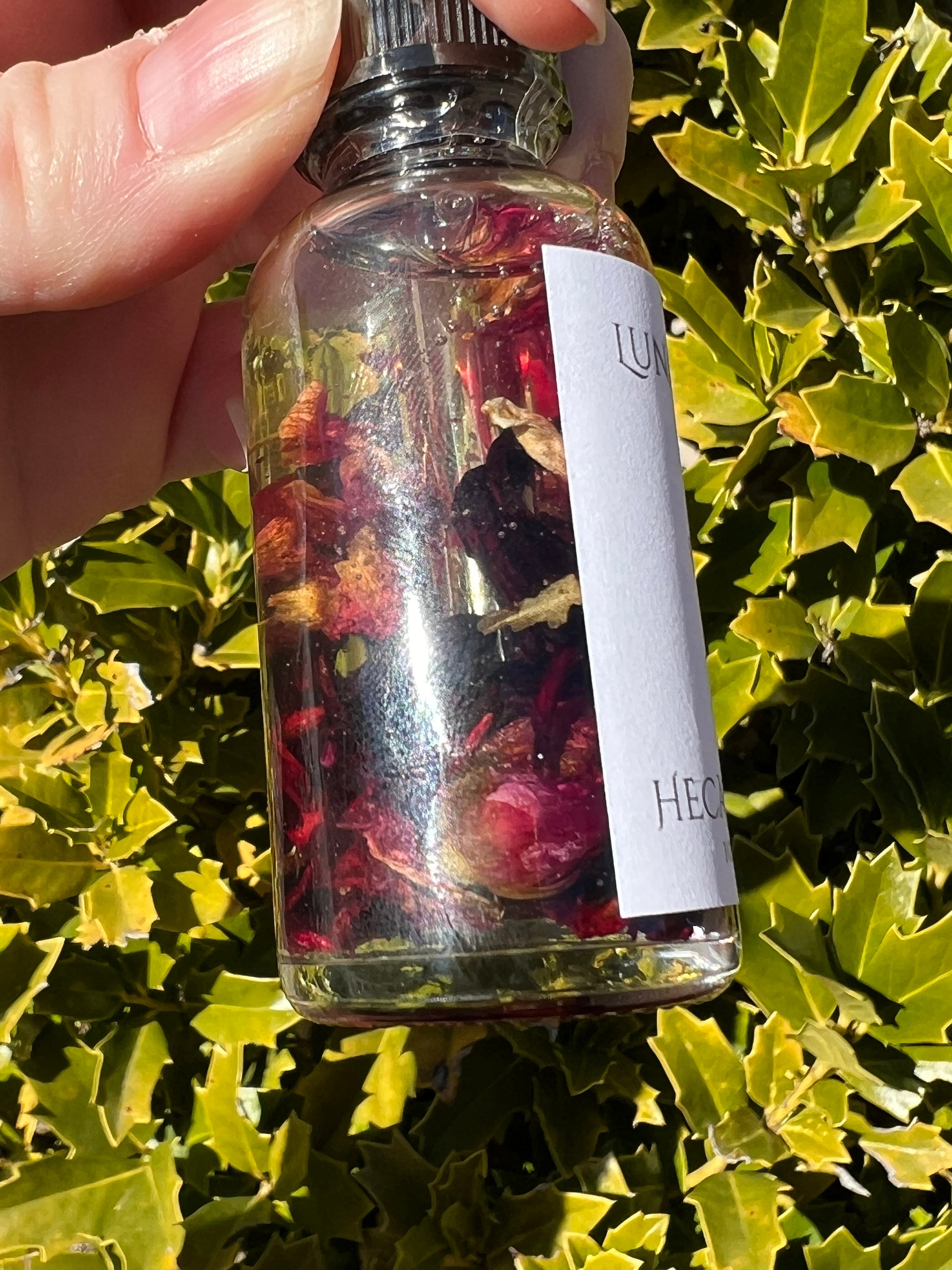 Hecate Ritual Oil | Witchcraft Pagan Herbal Intention Triple Moon Goddess Temptress Spell Altar Body Perfume Devotee Invocation Offering