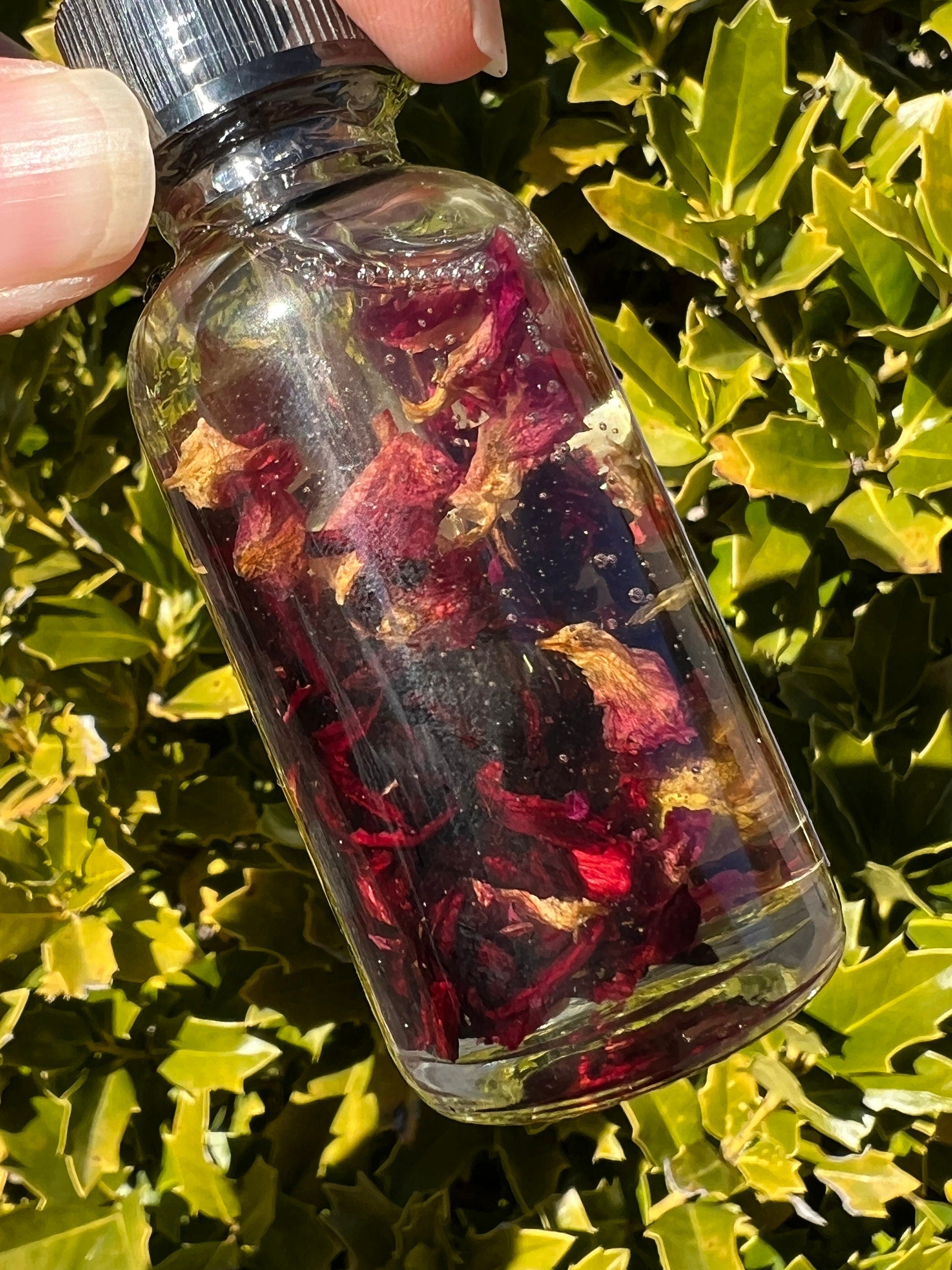 Hecate Ritual Oil | Witchcraft Pagan Herbal Intention Triple Moon Goddess Temptress Spell Altar Body Perfume Devotee Invocation Offering